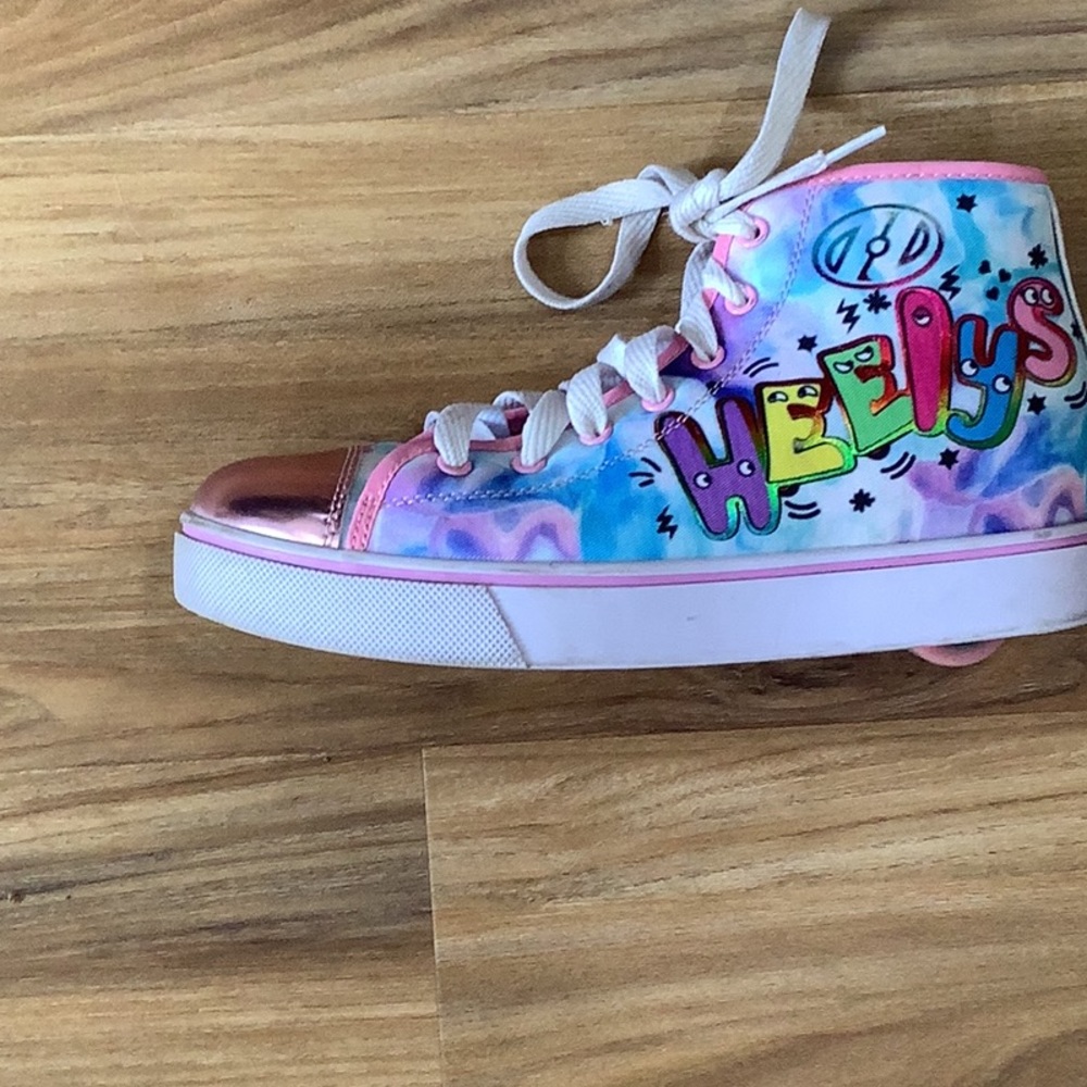 💗High top Heelys💗